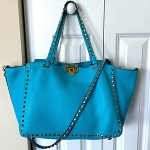 Valentino Rockstud Tote - Turquoise Blue Pebbled leather - Medium - LIKE NEW